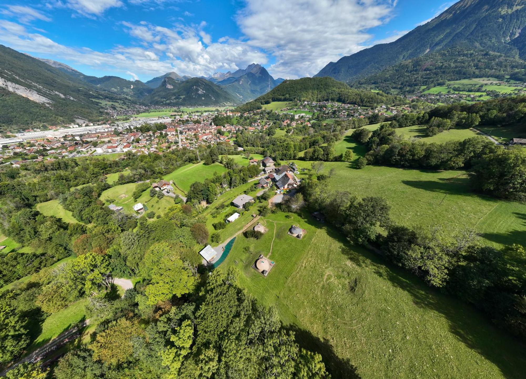 Yourtes Olachat Proche Annecy Faverges Exterior photo